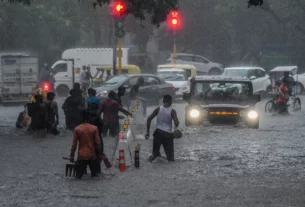 Water, Water Everywhere! The First Spell of Heavy Rain of The Season Leaves Delhi Flooded. See Visuals